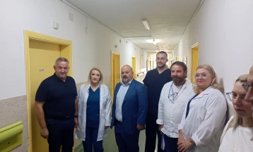 Клековски: Сите вработени со договор на дело по болниците во земјава ќе бидат вработени