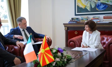 Сиљановска-Давкова до Бирн: Ирска да продолжи да се залага за пристапување базирано на заслуги