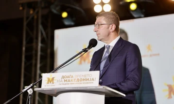 Мицкоски: Поединци од СДС потпалуваат за да има политички пожари, а го бранат и Коцевски како последен бастион кој го брани нивниот криминал