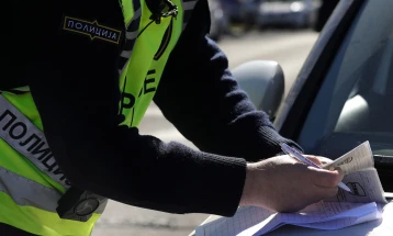 Изминатите три дена 1937 сообраќајни прекршоци на територија на цела држава, 447 за брзо возење