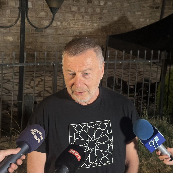 Ноќно снимање на филмот „Збогум Копакабано“ во режија на Милчо Манчевски