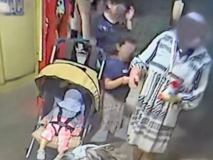 Уапсена жена во Атина поврзана со случајот со мртвото тригодишното неидентификувано девојче пронајдено на плажа