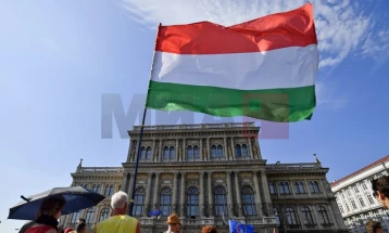 Hungarezët të zemëruar me BE-në: Po të kishim negociuar vetë, marrëveshja me Trampin do të ishte më e mirë
