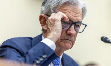 Трамп вели дека Пауел од ФЕД треба да поднесе оставка