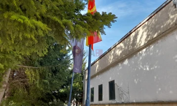 Во Дебар затекнати малолетници со рачно изработени цигари со марихуана