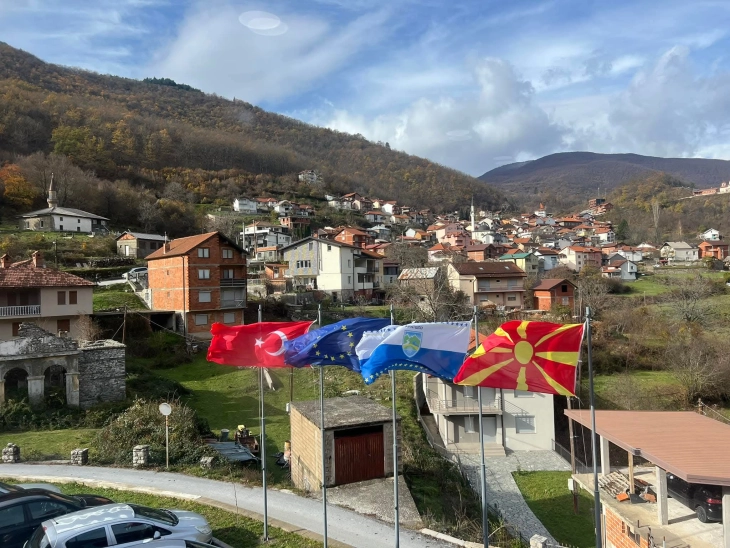 Илинден го честитаа градоначалниците од дебарскиот регион и првиот човек на СМИР, Пајкоски