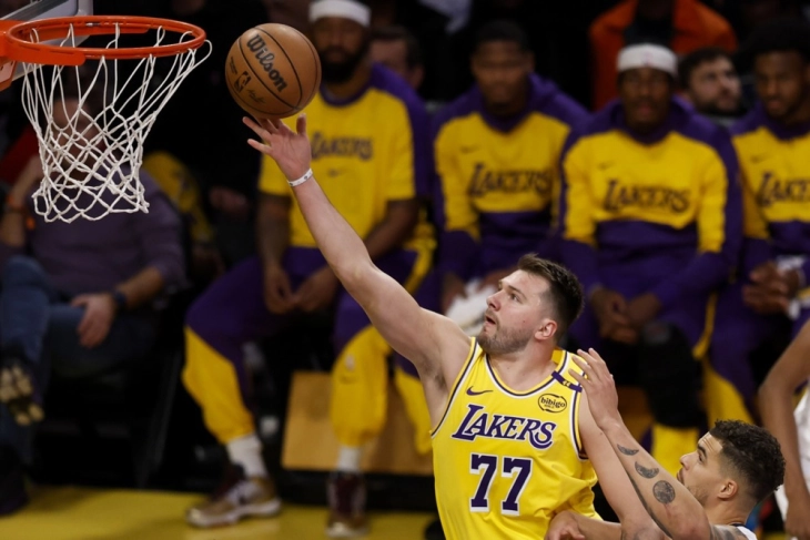 Reports: Dončić signs $165 million extension to stay with Lakers