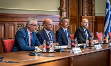 Грција и Унгарија потпишаа Меморандум за соработка во областа на миграцијата