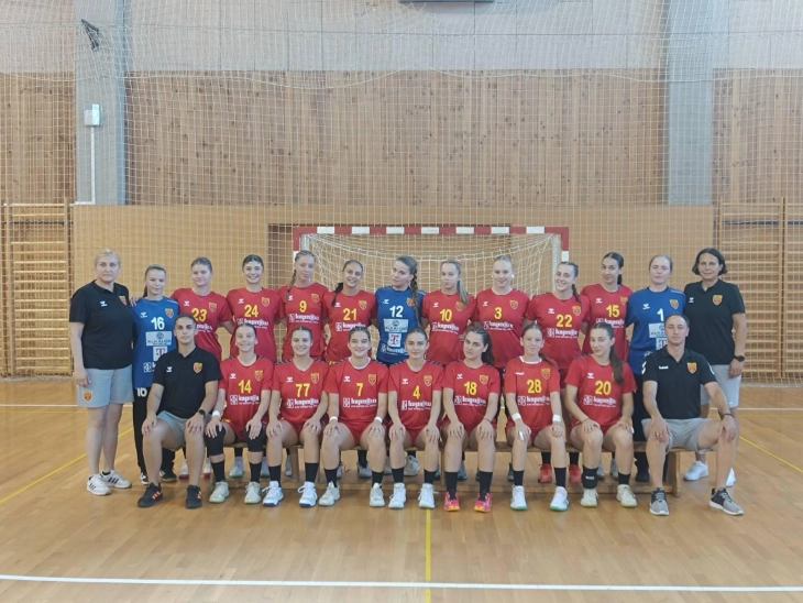 Прва победа за Македонија на ЕП за кадетки во ракомет