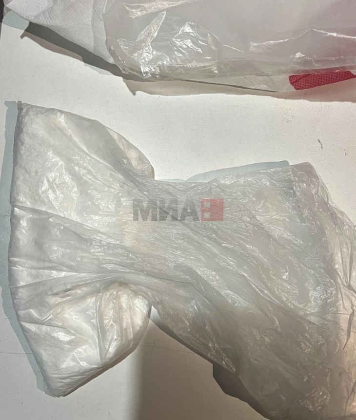 МВР: Претрес во Скопје запленети околу 100 грама кокаин