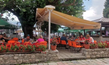 Цените во угостителството во јули зголемени за пет проценти