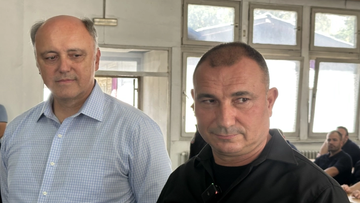 Filloi trajnimi dyditor i kandidatëve për zjarrfikës - disa prej tyre javën e ardhshme do të përfshihen në shuarje të zjarreve me rrezik më të vogël