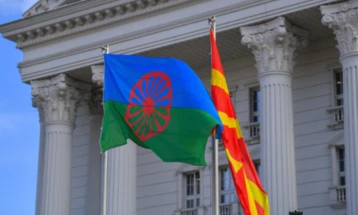 Меѓународна музичко поетска вечер „Ромската роза никогаш нема да умре во холокаустот“