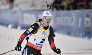 Јоханес Бе потпиша договор со фудбалски клуб