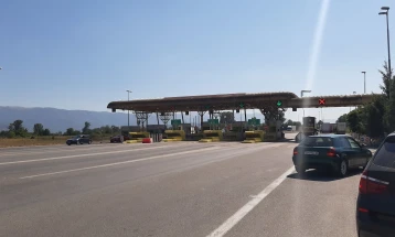 No major delays at border crossings, freight vehicles redirected at Blace