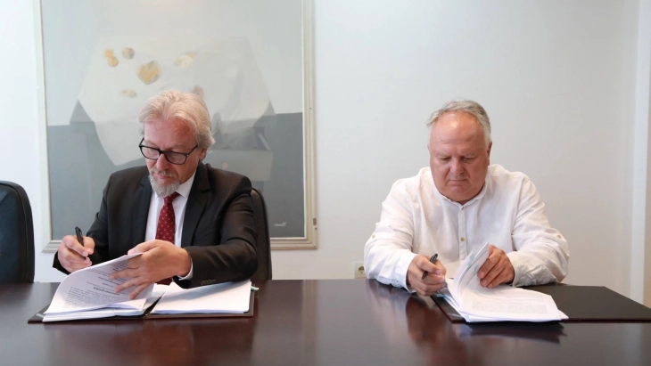 New collective agreement signed for 20% pay raise for employees in public social protection institutions