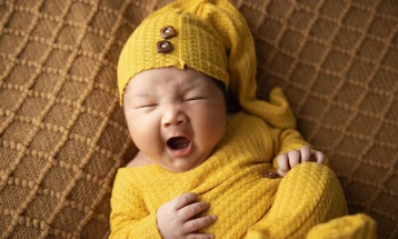 Совети за непријатностите со никнувањето заби кај бебињата