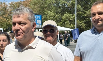 Синдикатот на СУТКОЗ ја блокираше „Илинденска“ поради неисплатени плати на вработените во „Флораком“ и „Луна“