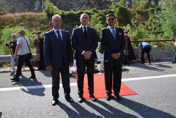 Движење ЗНАМ: Почит на бранителите од 2001 година на Карпалак