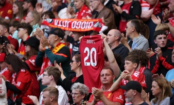 Ливерпул ќе ги донира приходите од продажбата на дресовите на Жота во добротворни цели