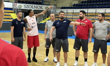 Илиевски без промени во составот за дуелот со Унгарија