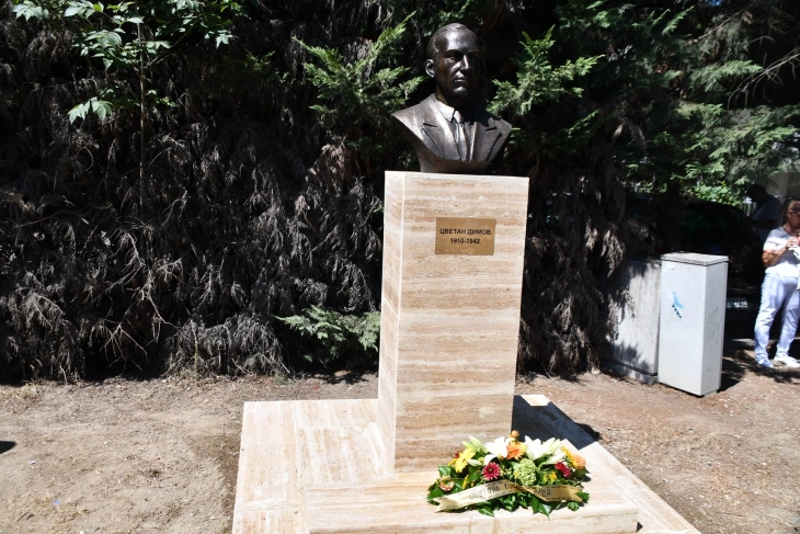 Во Кисела Вода поставено ново спомен-обележје на Цветан Димов