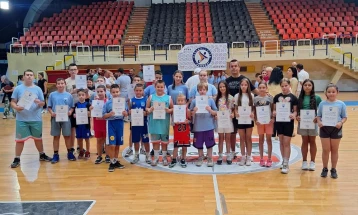 Заврши летната школа за основци во Гостивар