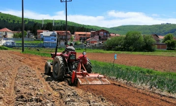 Mickoski: Çmime rekorde në bujqësi dhe pagesë befasuese pozitive e subvencioneve, opozita po përpiqet të manipulojë
