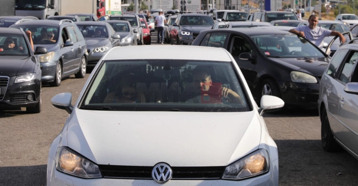 На ГП  Богородица, Дојран и Табановце се чека околу 30 минути