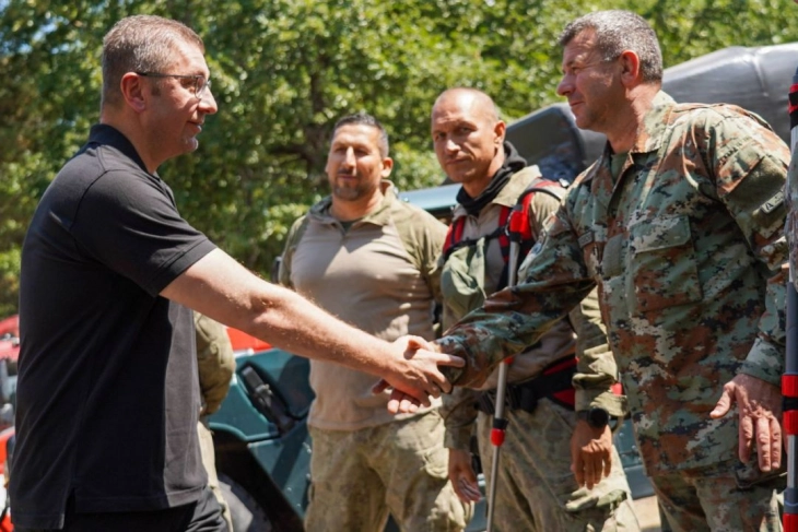 Мицкоски: Се прават натчовечки напори да се стави под контрола пожарот во ловиштето „Јасен“