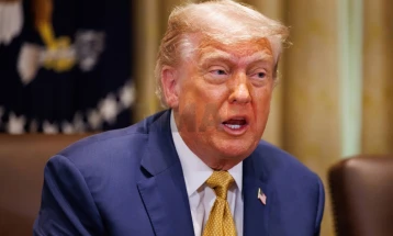 „Телеграф“: Трамп ќе му понуди на Путин ретки минерали во замена за мир