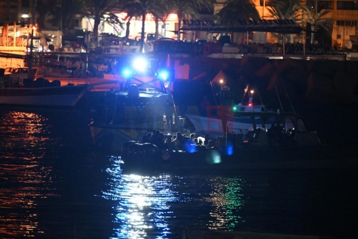 Продолжува потрагата по исчезнатите мигранти по двоен бродолом кај Лампедуза