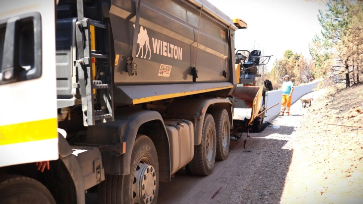 Започна асфалтирањето на локален пат во Караџевско маало, село Косевица