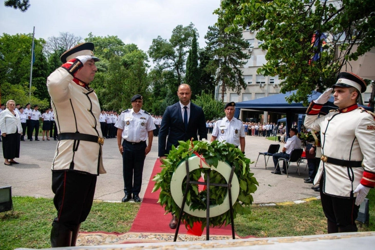 Обраќања на Мисајловски и Лафчиски со вработените во Министерството и припадниците на Генералштабот по повод Денот на Армијата
