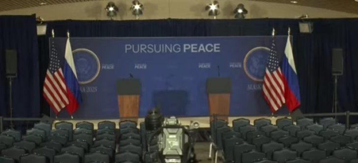 Почнаа разговорите меѓу Трамп и Путин