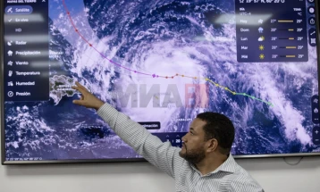 Ураганот „Ерин“ се засили до највисоката, петта категорија