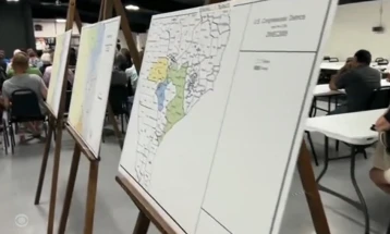 Илјадници Американци протестираа против плановите на републиканците за ново прекројување на изборните единици