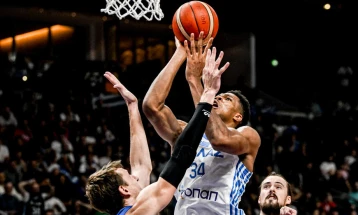 Адетокунбо почна да тренира со грчката репрезентација