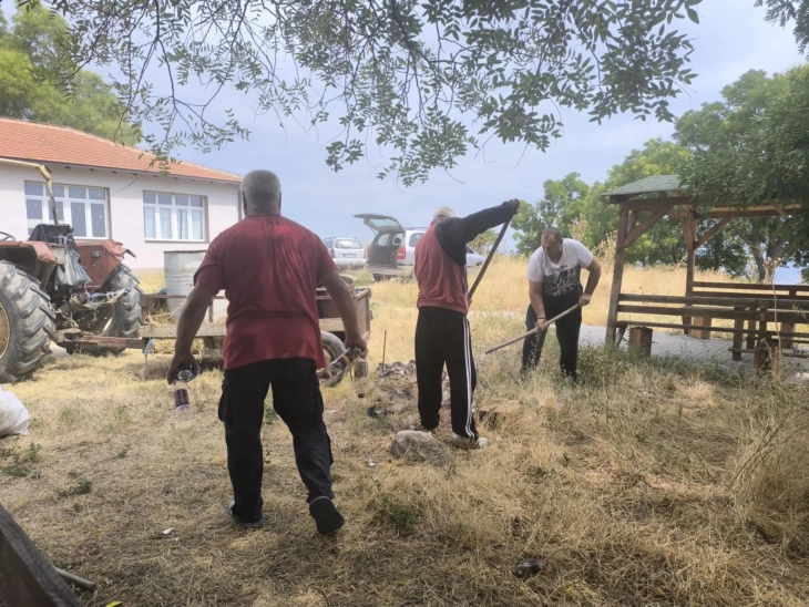 Еко акција во неготинско Вешје за почиста околина и заштита од пожари 