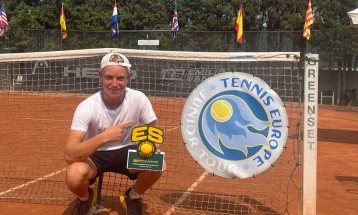 Алексовски го освои шампионскиот пехар на турнир во Барселона