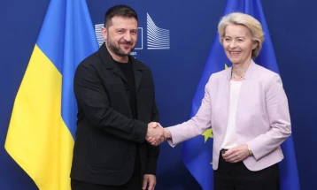 Фон дер Лајен и Зеленски од Брисел: Важно е војната да запре, а Украина да добие безбедносни гаранции