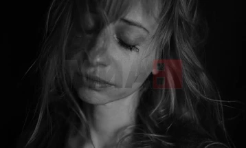 Студија: Светската стапка на самоубиства намалена за речиси 30 отсто од 1990 година