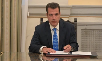 Плеврис: Затворска казна од две до пет години за мигрантите кои нелегално ќе престојуваат во Грција