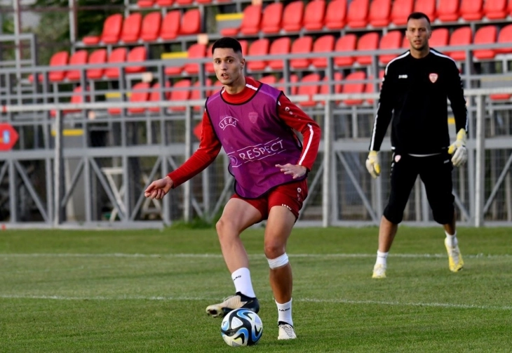 Репрезентативецот Манев нов фудбалер на Нови Пазар