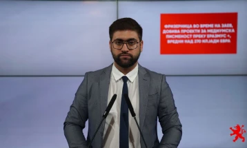 Манасиевски: Фризерница во време на Заев, добива проекти за медиумска писменост преку Еразмус +, вредни над 270 илјади евра