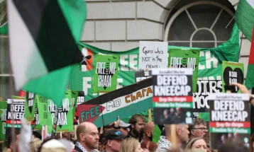 Рапер од Северна Ирска на суд во Лондон поради поддршка за Хезболах и Хамас