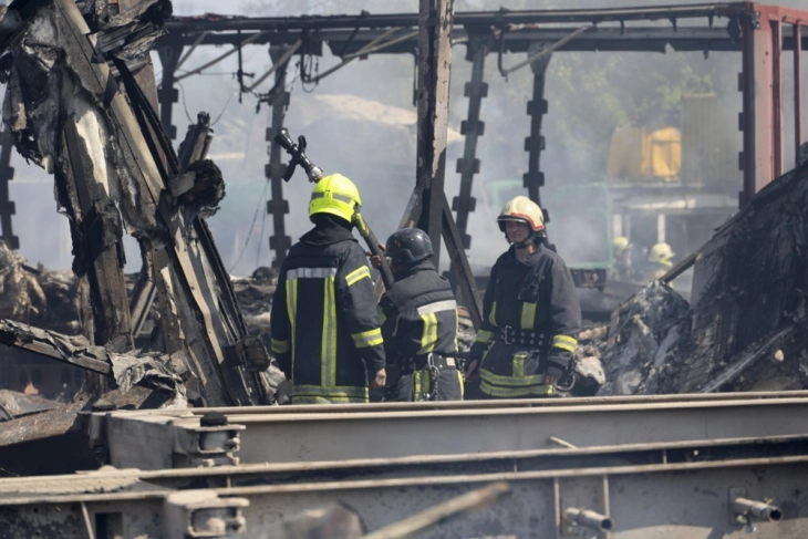 Едно лице загина, а десетина се повредени во руски напад во западна Украина