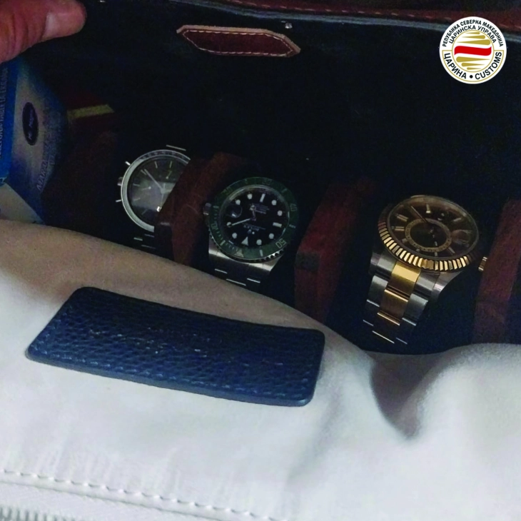 Në Tabanoc parandalohet një tentim për kontrabandim të orëve luksoze