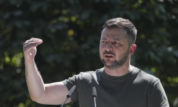 Зеленски: Барањето на Москва рускиот јазик да биде признаен како официјален во Украина има за цел да ги комплицира преговорите