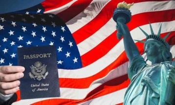 Американската администрација проверува податоци за 55 милиони иматели на визи во САД